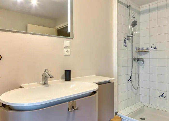 Lovely In Feriehus Hauteville-sur-Mer